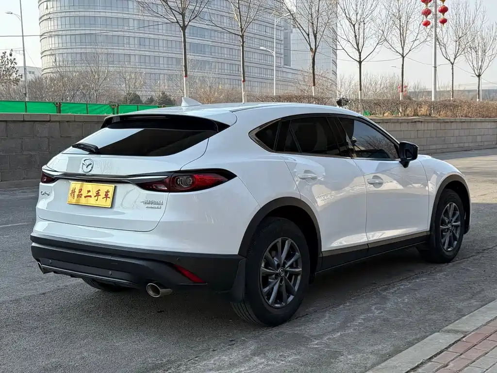 Mazda CX-4 2022 — фото 8
