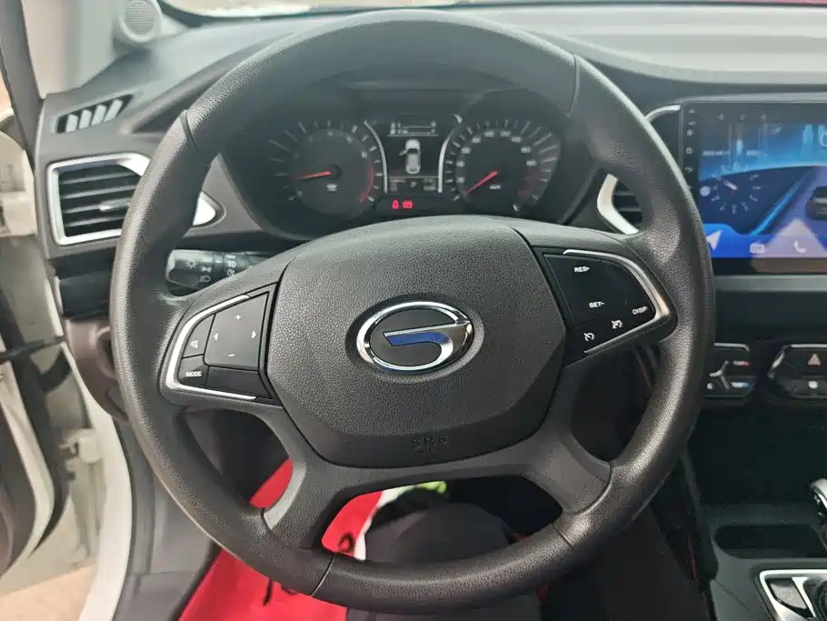 GAC Trumpchi GS4 2018 — фото 15