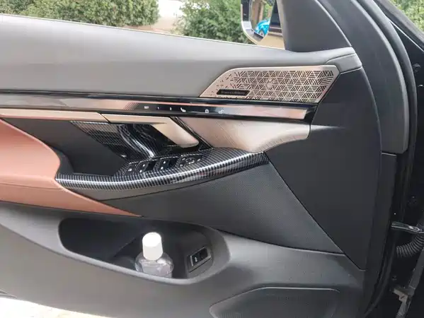 BMW 5 Series 2025