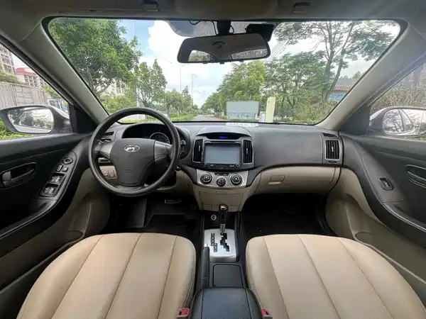 Hyundai Yuedong 2013