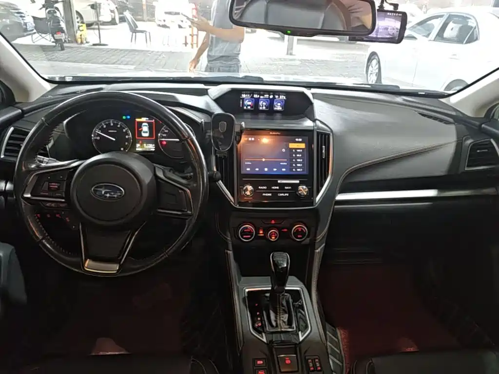 Subaru XV 2018 — фото 10