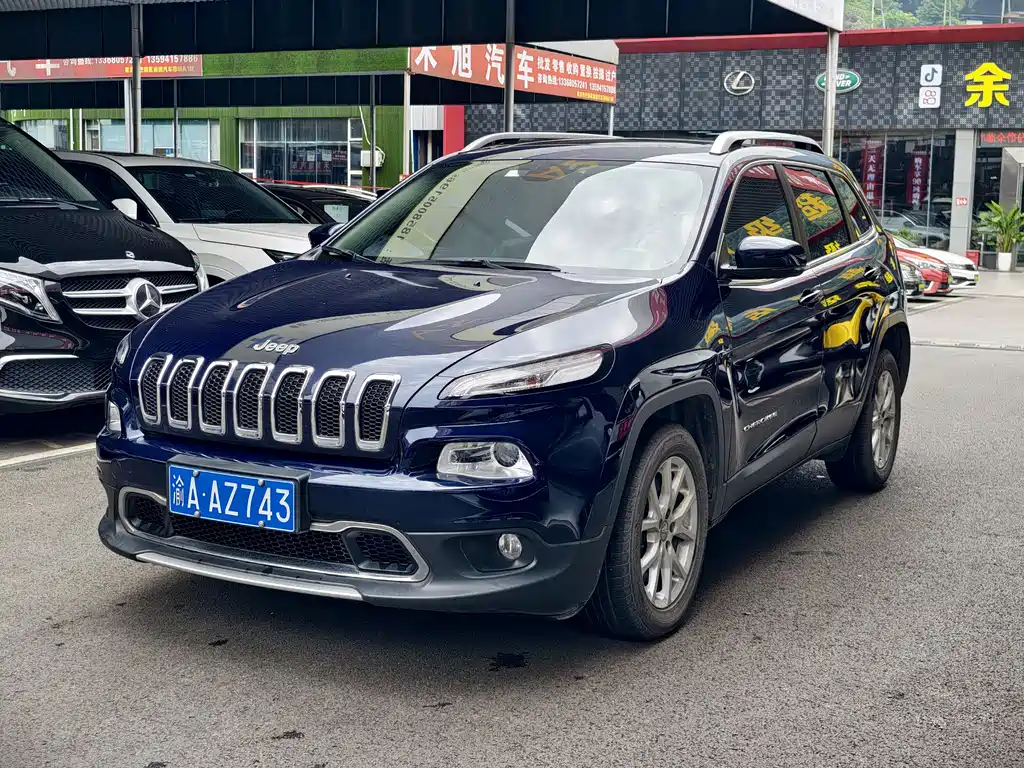 Jeep Cherokee 2017 — фото 1