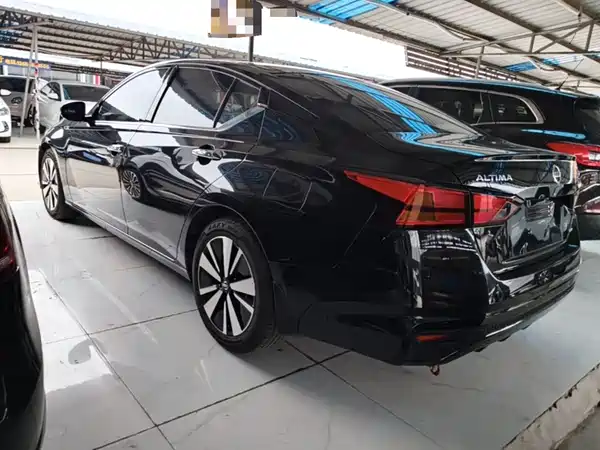 Nissan Teana 2021