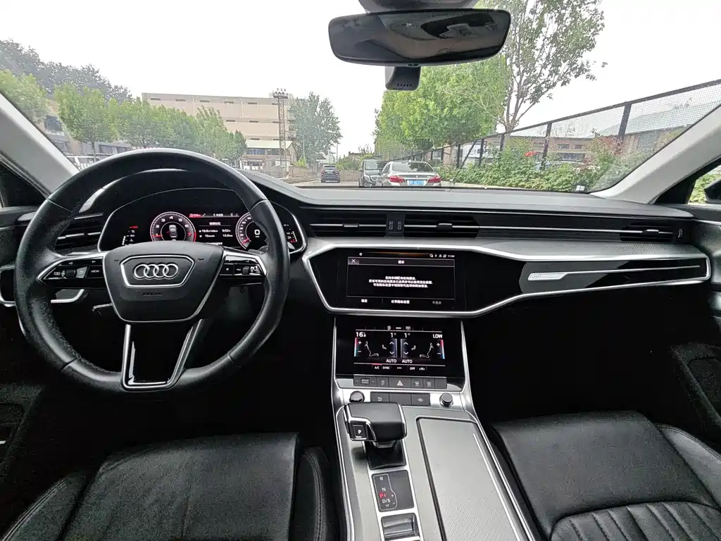 Audi A6L 2021 — фото 17