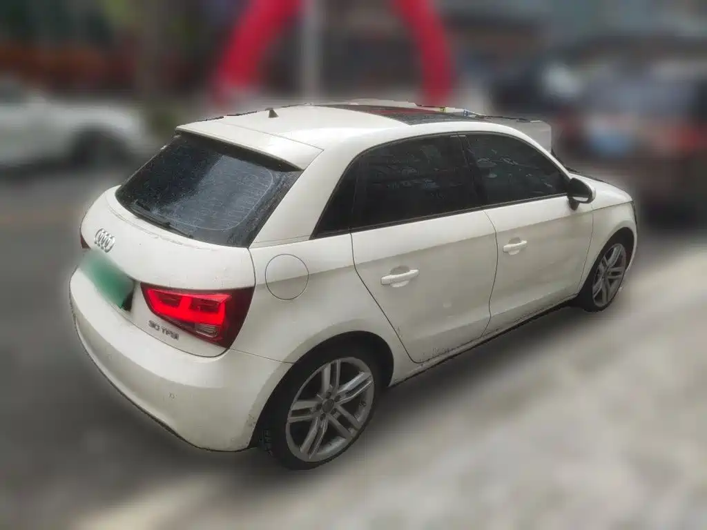 Audi A1 2014 — фото 6