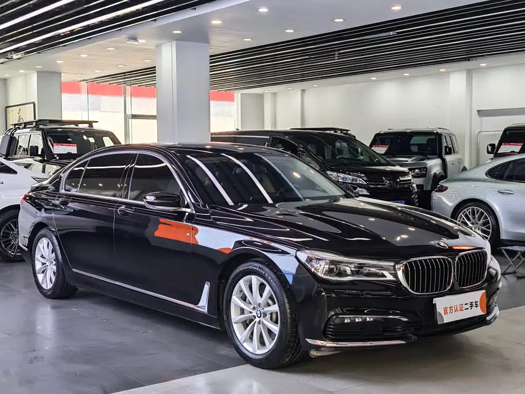 BMW 7 Series 2017 — фото 4
