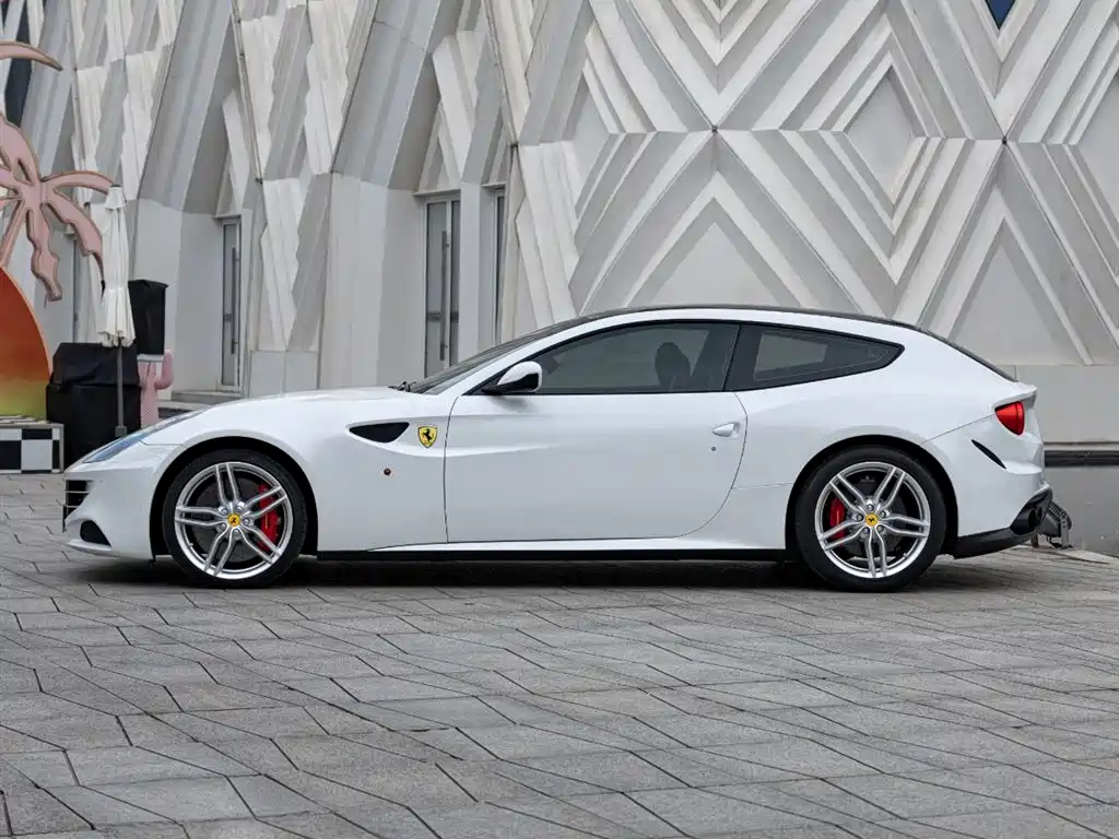 Ferrari FF 2014 — фото 7
