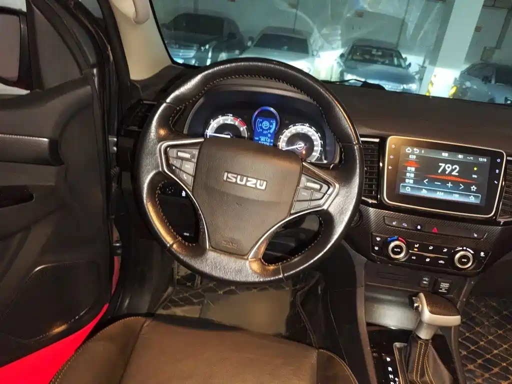 Isuzu Mu-X Shepherd 2019 — фото 3