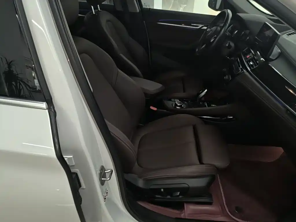 BMW X1 2020 — фото 25
