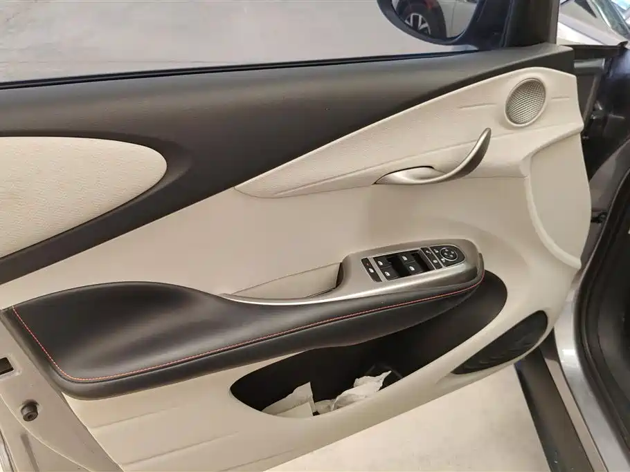 BYD Dolphin 2022