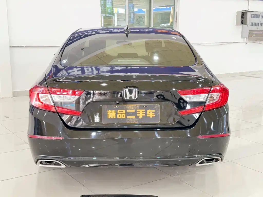 Honda Accord 2019 — фото 17