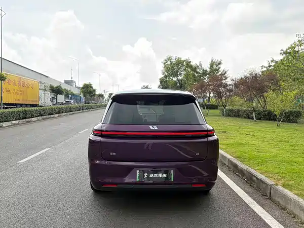 Li Auto L8 2023