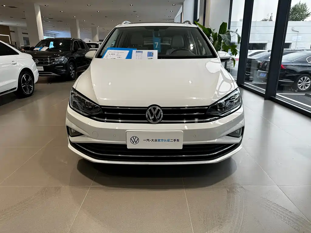 Volkswagen Golf Sportsvan 2020 — фото 2