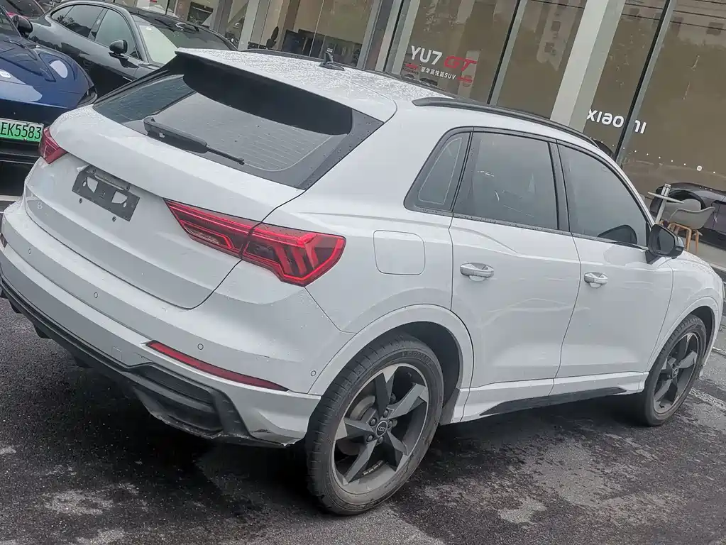 Audi Q3 2023 — фото 2
