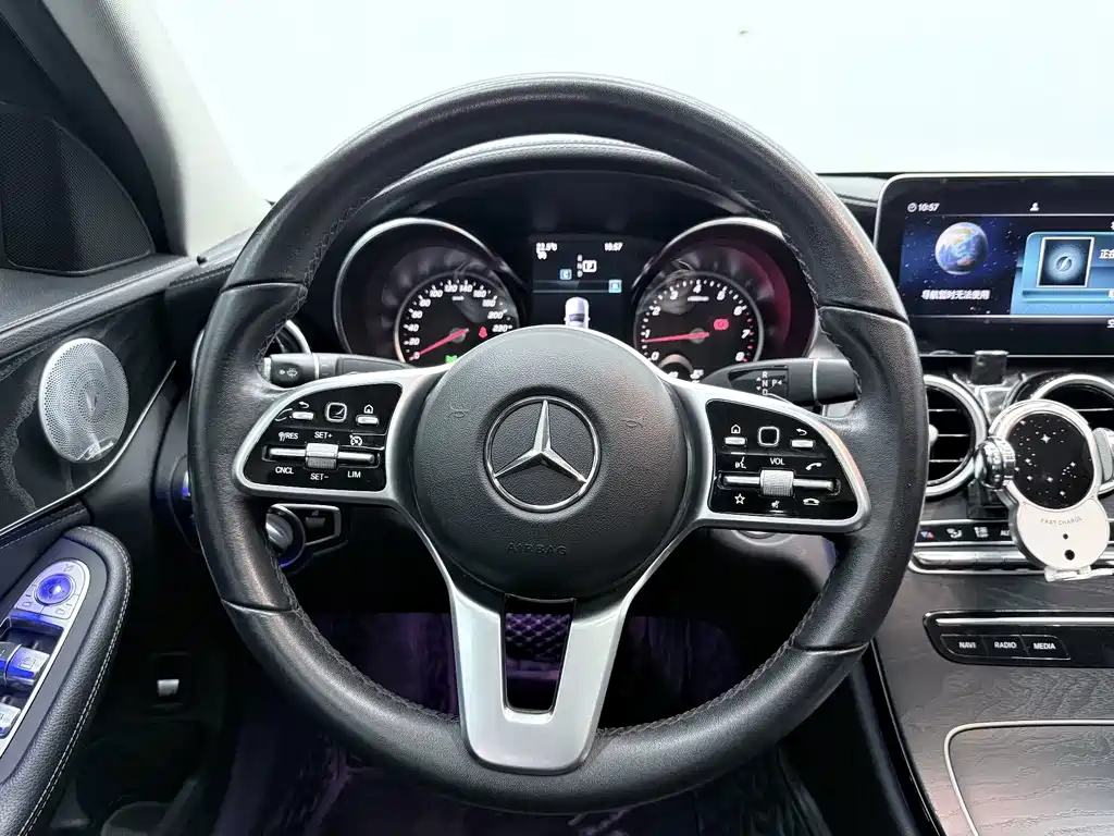 Mercedes-Benz C-Class 2019 — фото 4