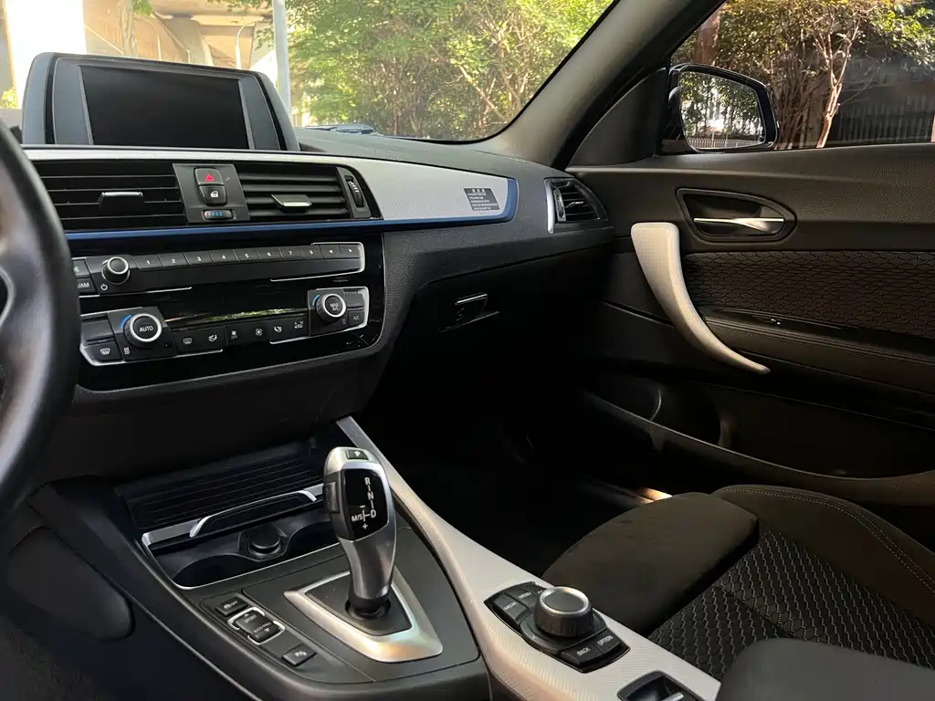 BMW 2 Series 2018 — фото 12