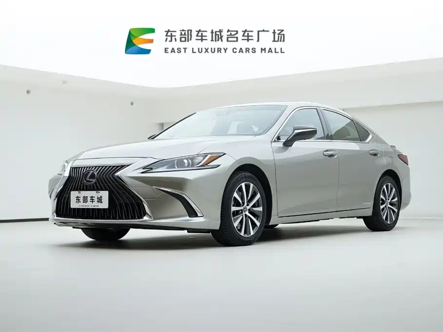 Lexus ES 2021 — фото 1