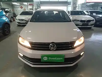 Volkswagen Sagitar 2017