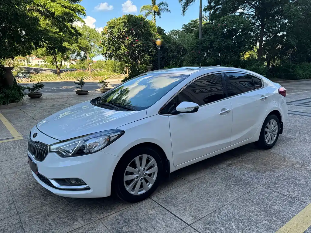 Kia K3 2015