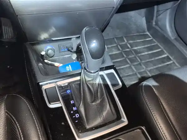 Hyundai Mistra 2014