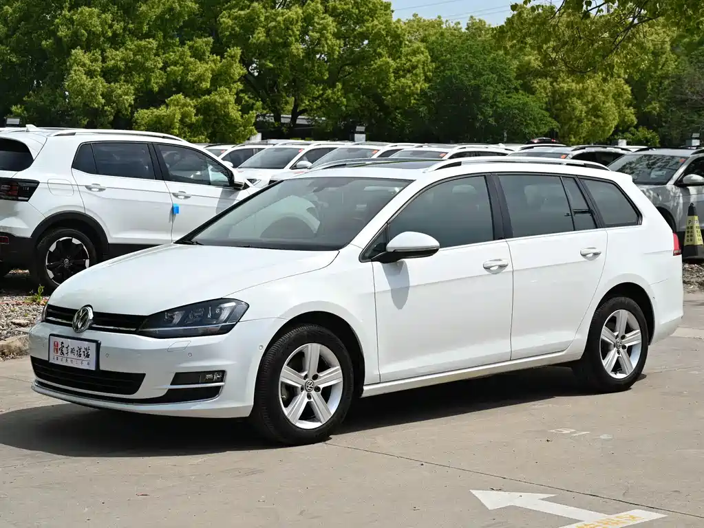 Volkswagen Golf 2015 — фото 1