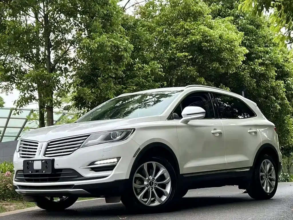 Lincoln MKC 2017 — фото 23