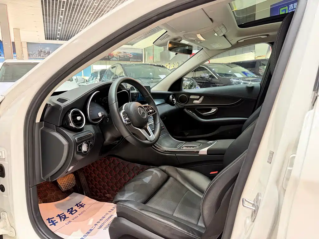 Mercedes-Benz C-Class 2019 — фото 11