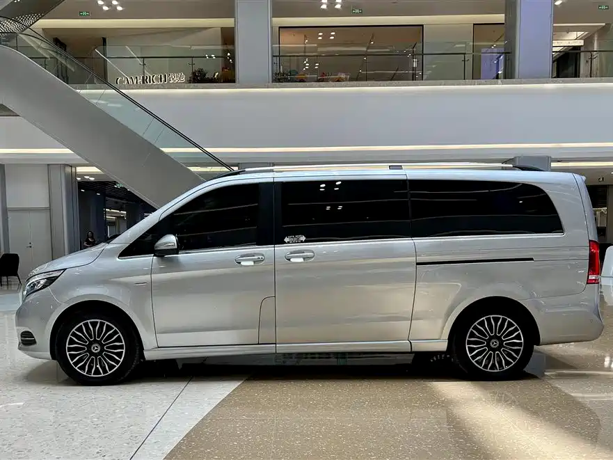 Mercedes-Benz V-Class 2020 — фото 3