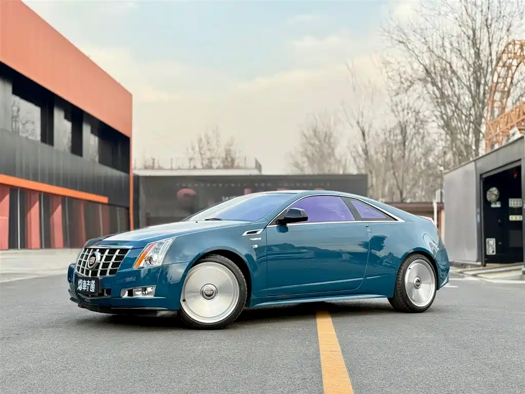 Cadillac CTS 2013 — фото 1