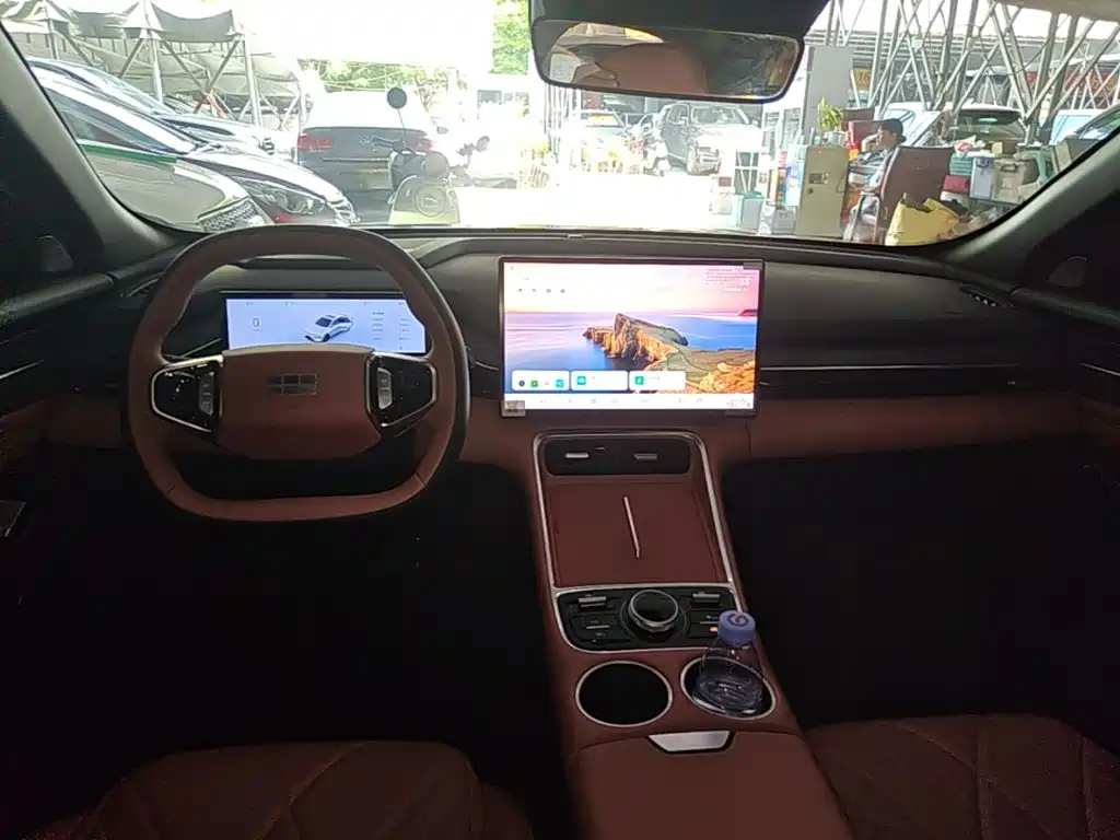 Geely Galaxy L6 2025 — фото 10