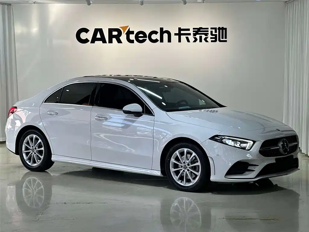 Mercedes-Benz A-Class 2019 — фото 2
