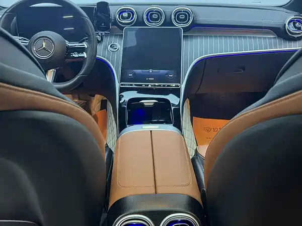 Mercedes-Benz C-Class 2021