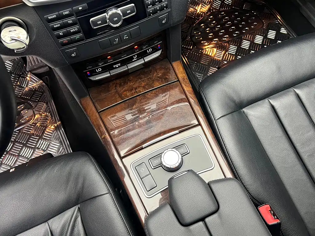 Mercedes-Benz E-Class 2013 — фото 13