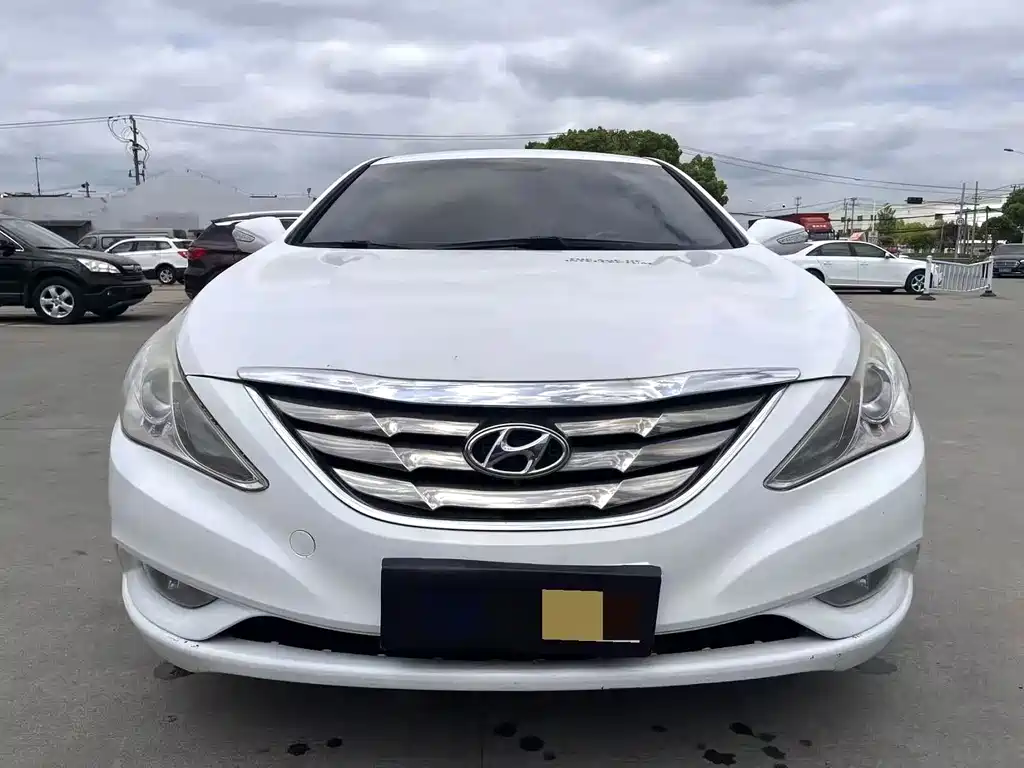 Hyundai Sonata 2013 — фото 2