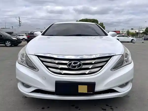 Hyundai Sonata 2011