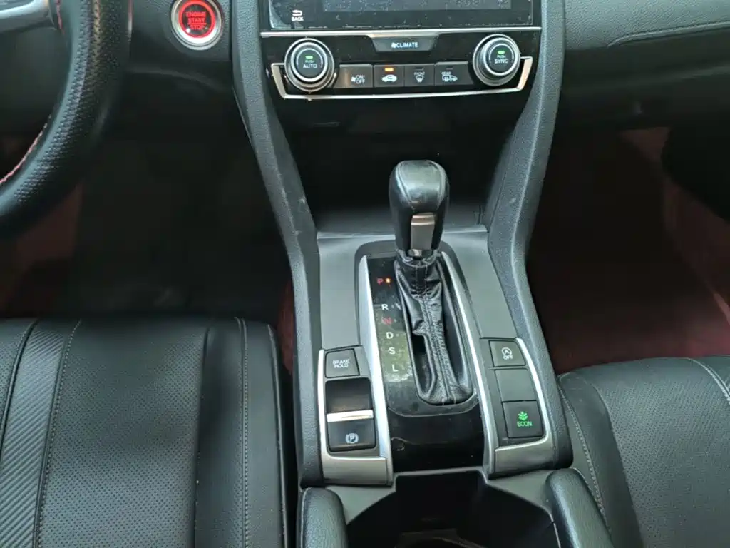 Honda Civic 2018 — фото 14