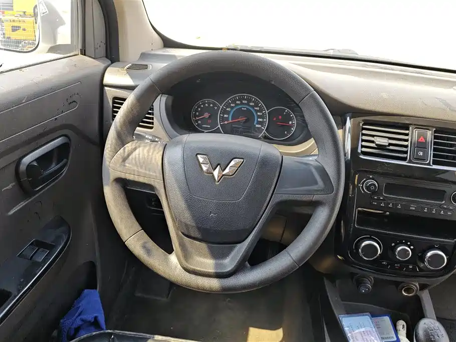 Wuling Rongguang V 2016 — фото 15