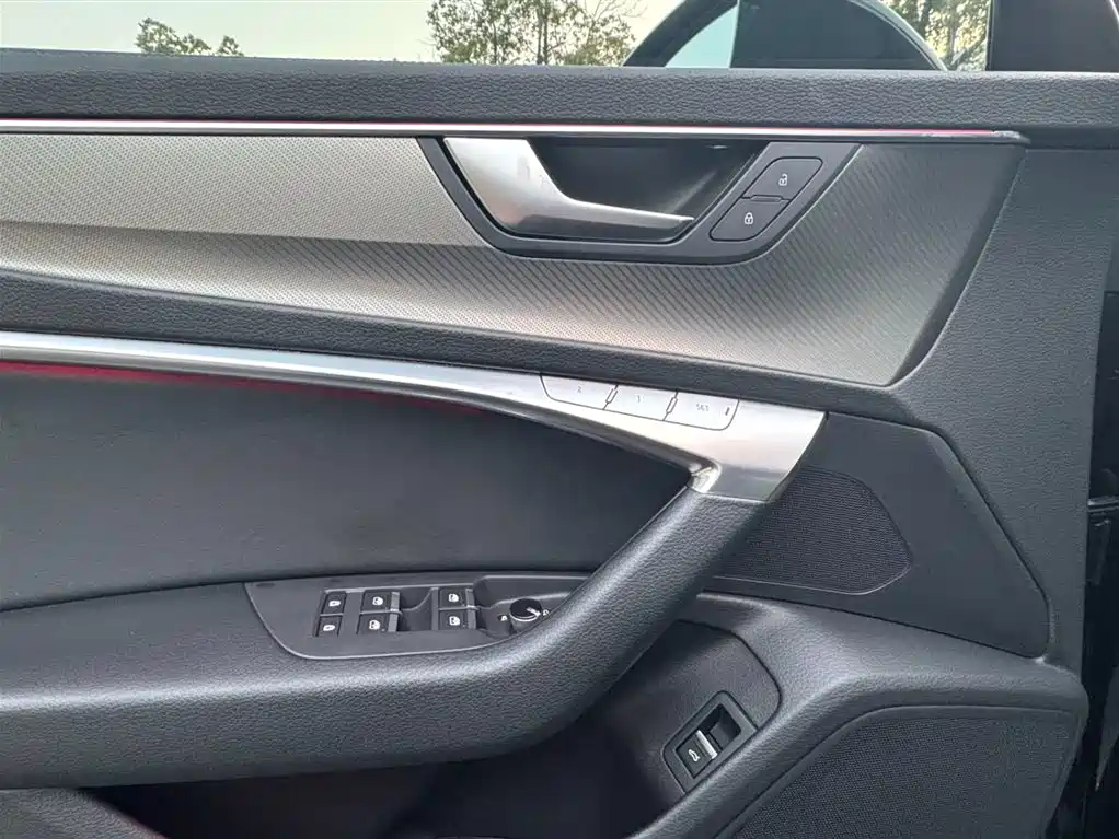 Audi A6L 2021 — фото 11