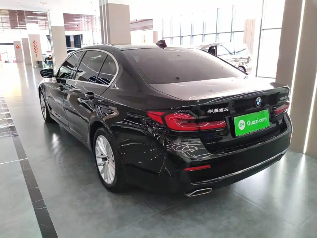 BMW 5 Series 2021