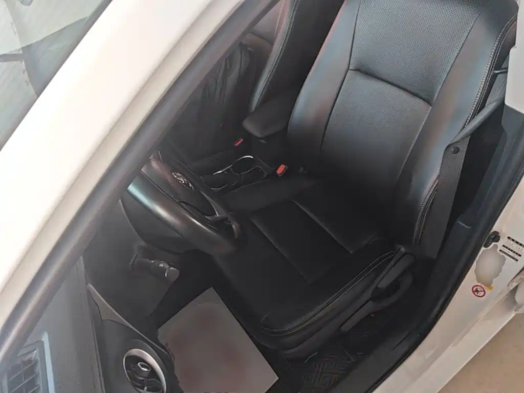 Toyota Corolla 2019 — фото 15