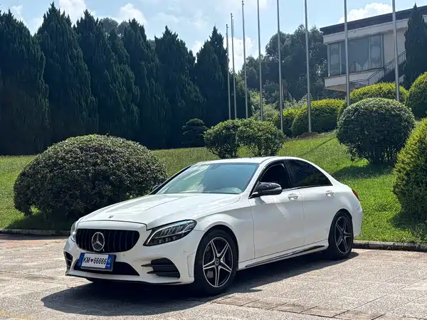 Mercedes-Benz C-Class 2020