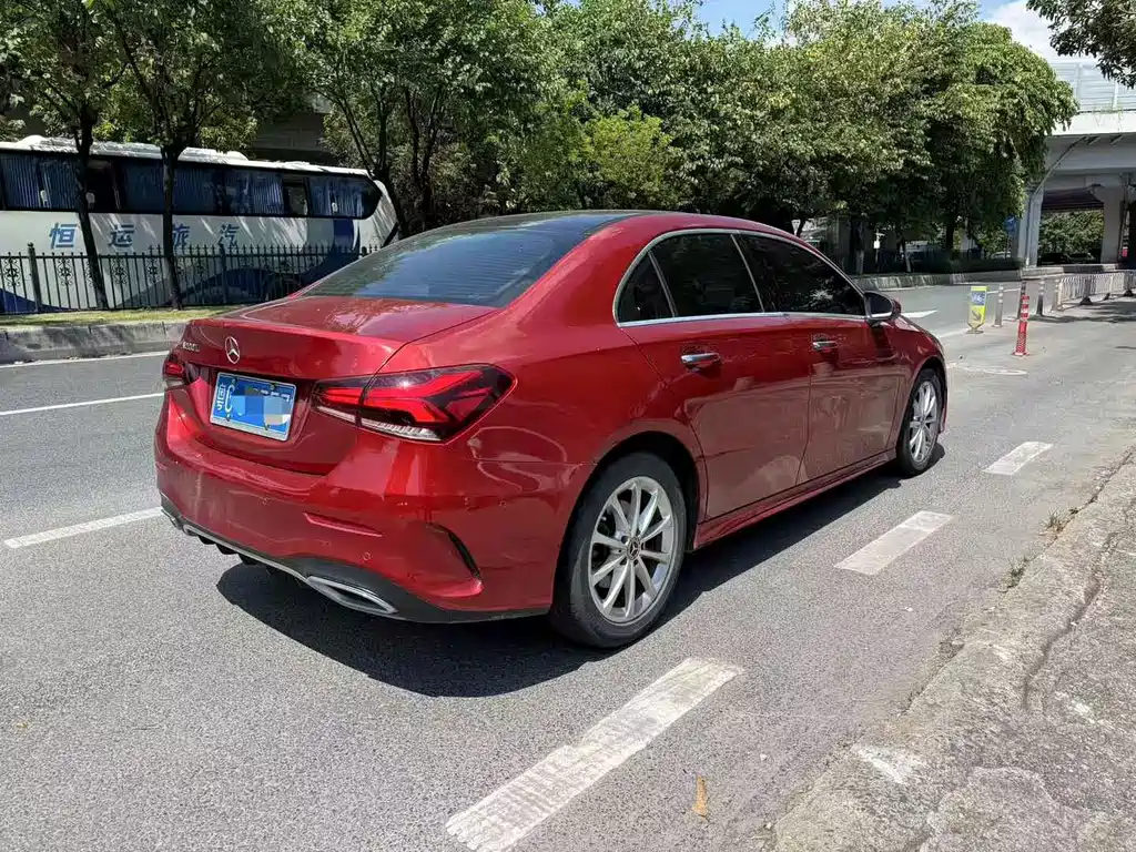 Mercedes-Benz A-Class 2020 — фото 6