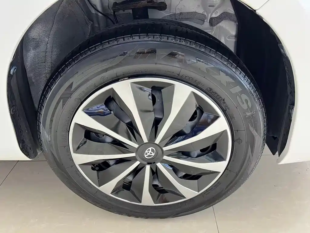 Toyota Vios 2023 — фото 20