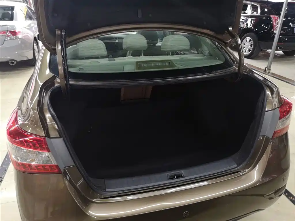 Nissan Sylphy 2015 — фото 19