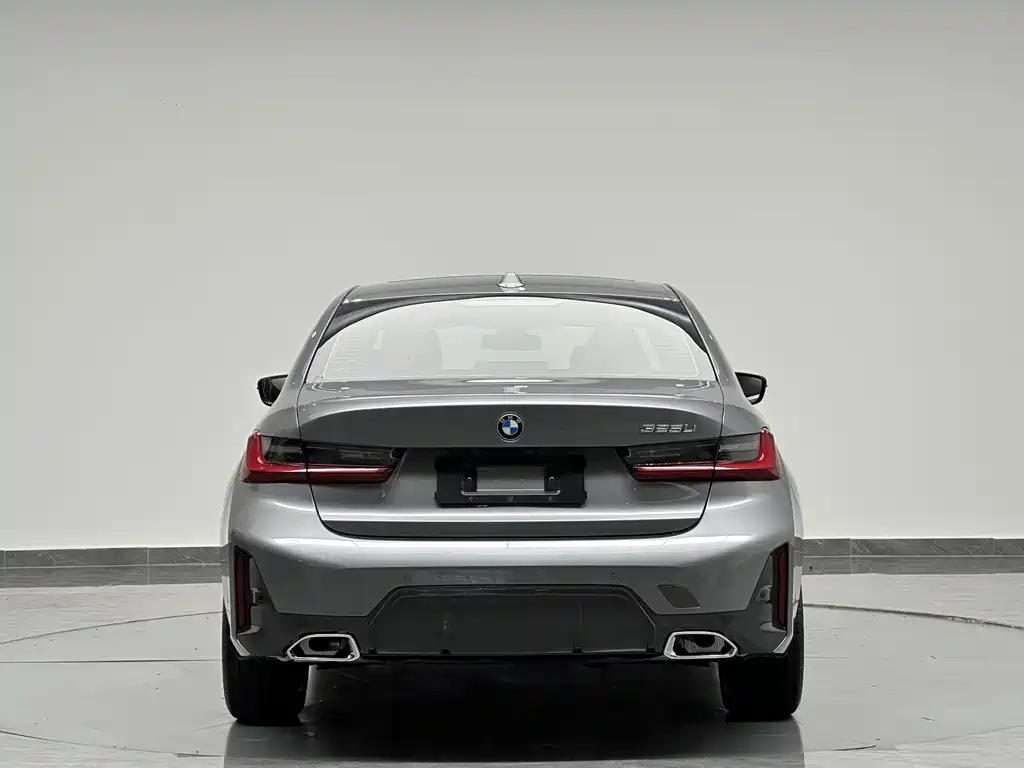 BMW 3 Series 2023