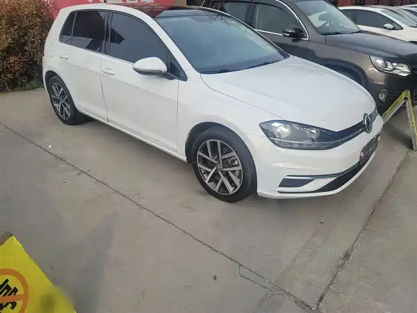 Volkswagen Golf 2020