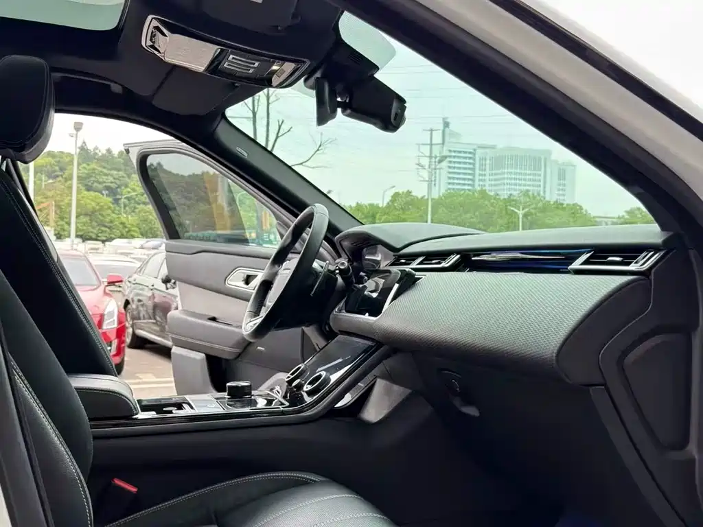 Land Rover Velar 2020