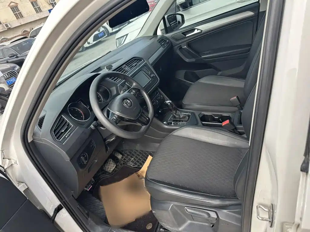 Volkswagen Tiguan L 2018 — фото 14