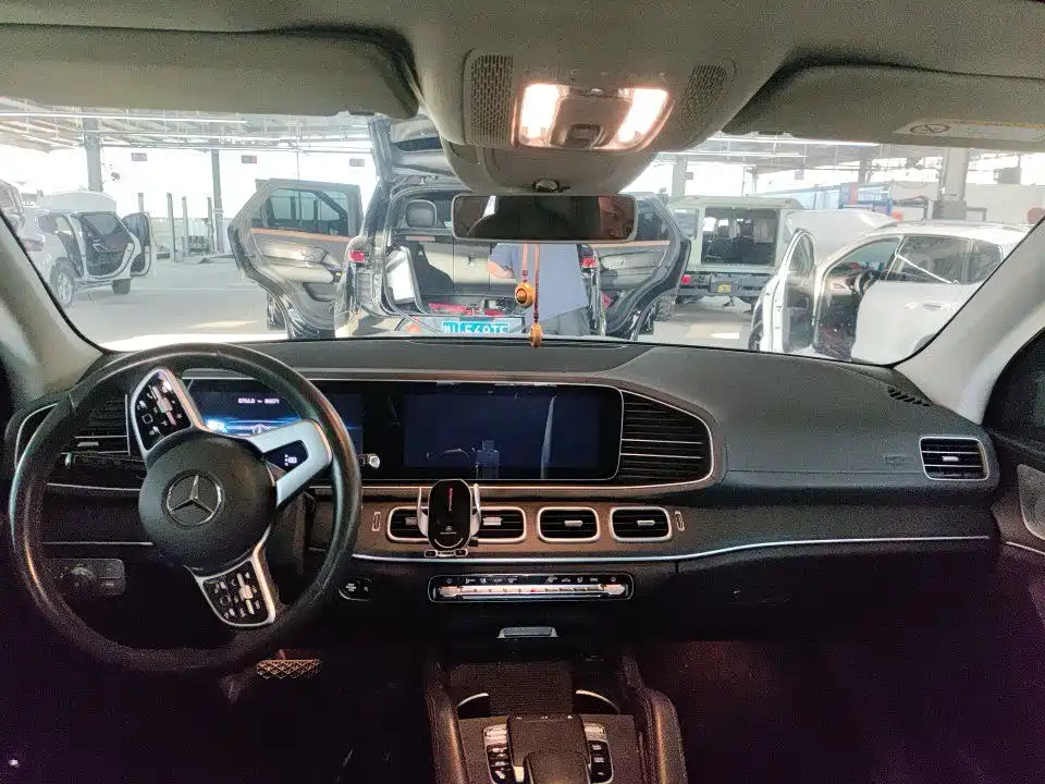 Mercedes-Benz GLE 2020 — фото 2