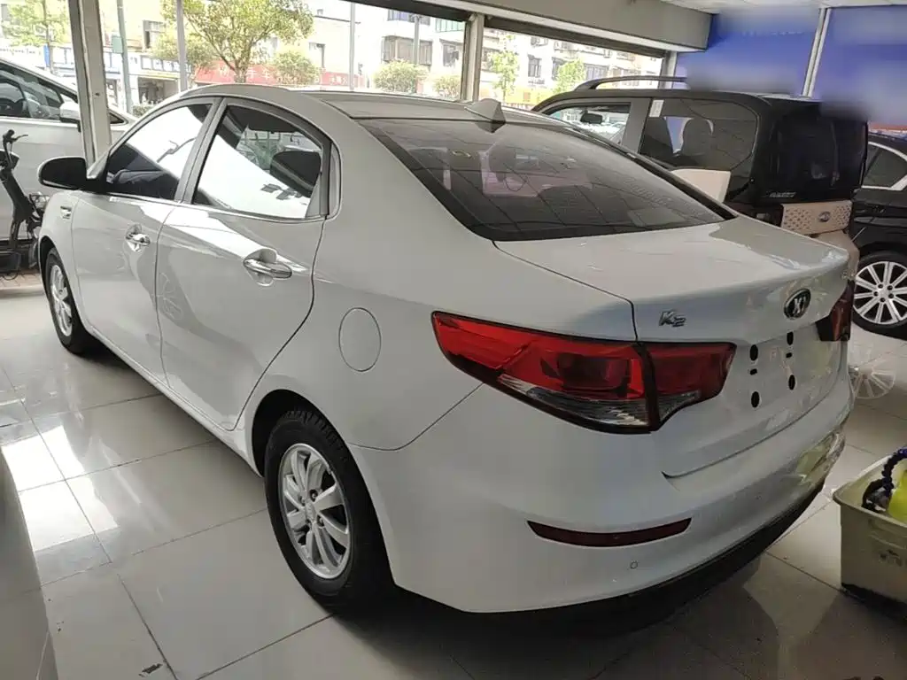 Kia K2 2016